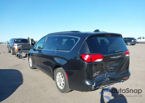 2020 Chrysler Voyager Lxi из США, поврежденный, VIN 2C4RC1DG4LR156595